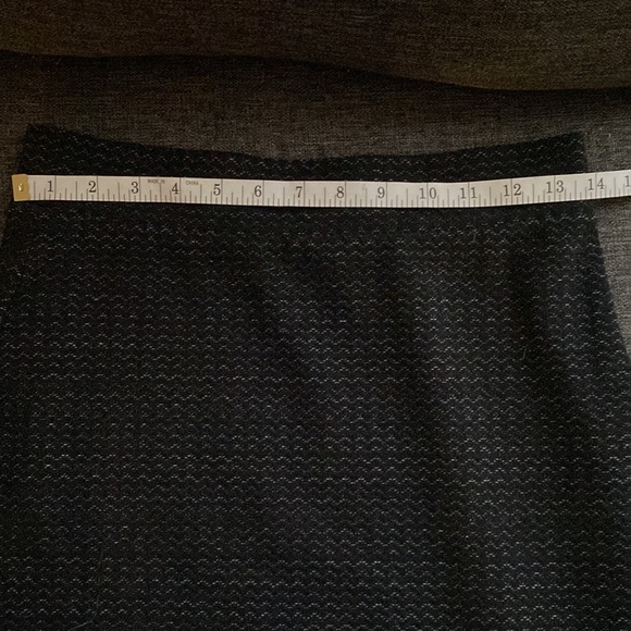 BCBG pencil skirt - Picture 4 of 4